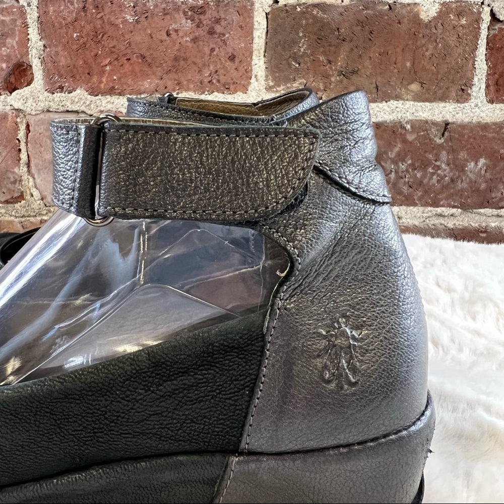 Fly London Gray & Black Wedge Slip-On Shoes Sz 39/9 - Picture 11 of 12